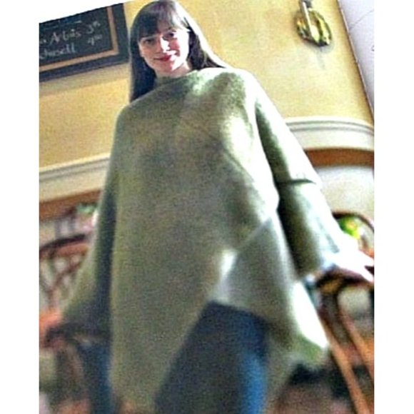 Scarf Style Knit and Crochet Book 31 Knitting Crochet Scarf Patterns - Picture 4 of 8